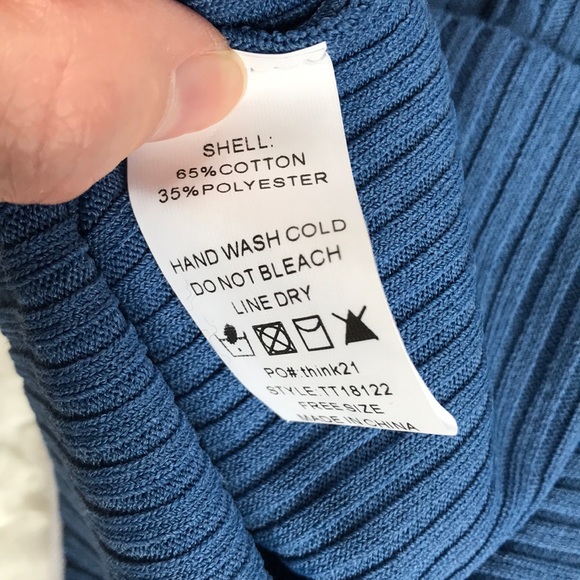 Akira Ribbed Tank - Picture 4 of 4